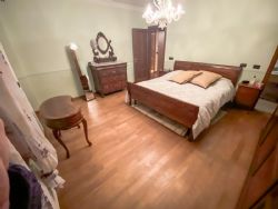 Villa Lucchesia : Спальня
