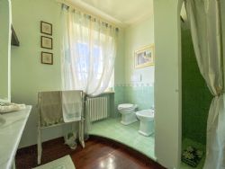 Villa Astra : Bathroom