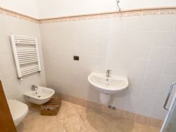 Villa La Vista : Bathroom with shower