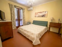 Appartamento dei Filosofi : спальня с двуспальной кроватью