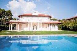 Villa Fortuna villa singola in affitto e vendita  Forte dei Marmi