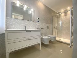 Appartamento Elite Forte : Bathroom with shower