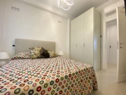 Appartamento Elite Forte : спальня с двуспальной кроватью