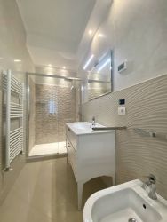 Appartamento Elite Forte : Bagno con doccia