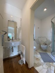 Villa il Faro : Bathroom with shower
