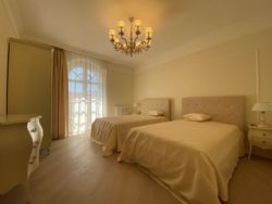 Villa Elisa : спальня с двумя кроватями
