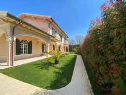 Villa Elisa : Вид снаружи