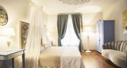 Villa Olga : спальня с двуспальной кроватью