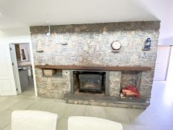 Villa Hospitality : Fireplace