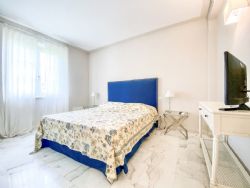Villa Il Trillo : спальня с двуспальной кроватью