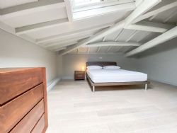 Villa Victoria : спальня с двуспальной кроватью