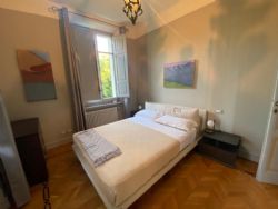 Villa Victoria : спальня с двуспальной кроватью