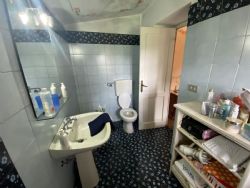 Villa dei Cerri : Ванная комната