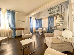 Appartamento White Lux : Апартаменты Аренда и на продажу  Форте дей Марми