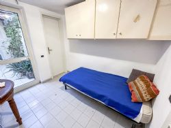 Villetta Francesco : спальня с односпальной кроватью