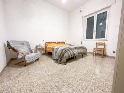 Villetta Francesco : спальня с двуспальной кроватью