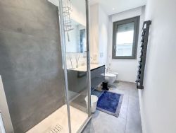 Appartamento MareMonti : Bagno con doccia