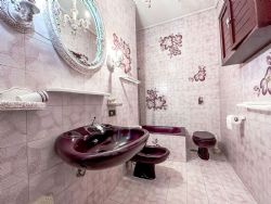 Villa Pineta : Bathroom