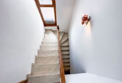Villa Pineta : Marble stairs