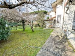 Villa Pineta : Вид снаружи