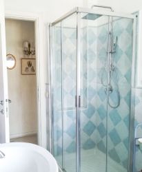 Appartamento Bianca : Ванная комната с душем