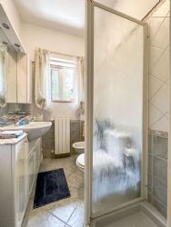 Appartamento Vittoria : Ванная комната с душем
