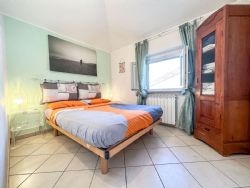 Appartamento Nando : спальня с двуспальной кроватью