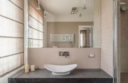 Villa La Campagnola : Ванная комната с душем