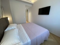Appartamento Pinot Noir : спальня с двуспальной кроватью