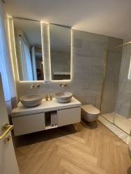 Appartamento Pinot Noir : Bathroom with shower