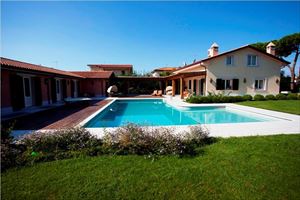 Villa Lorenza  : Outside view