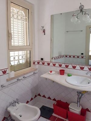 Villa Liana : Bathroom with shower