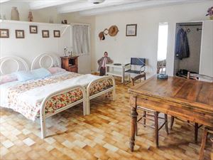 Terratetto con Giardino : спальня с двуспальной кроватью