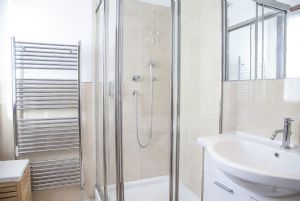 Villa Enrico  : Bathroom with shower