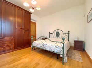 Villa Imperiale  : спальня с двуспальной кроватью