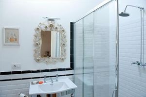 Villa Belfiore  : Ванная комната с душем