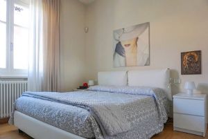 Villa Annetta : спальня с двуспальной кроватью