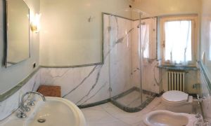 Villa dell Arte : Ванная комната с душем