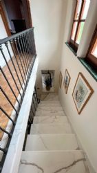 Villa Serenata  : Marble stairs