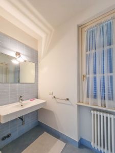 Villa Primavera : Ванная комната с душем