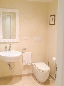 Villa Italia : Bathroom with shower