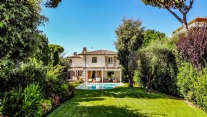 Villa Mirabella  : Outside view