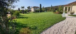 Villa  Costes : Outside view
