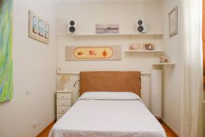 Villa Beatrice  : спальня с двуспальной кроватью