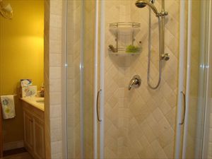 Appartamento Alice : Ванная комната с душем