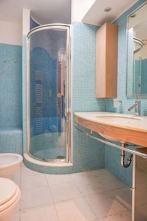 Appartamento Bacco : Bagno con doccia