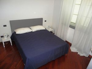 Appartamento Trio  : спальня с двуспальной кроватью