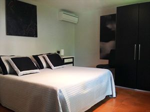Appartamento Stellina : спальня с двуспальной кроватью