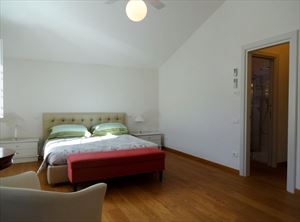 Appartamento Apollo : хозяйская спальня