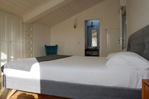Appartamento Illy : спальня с двуспальной кроватью
